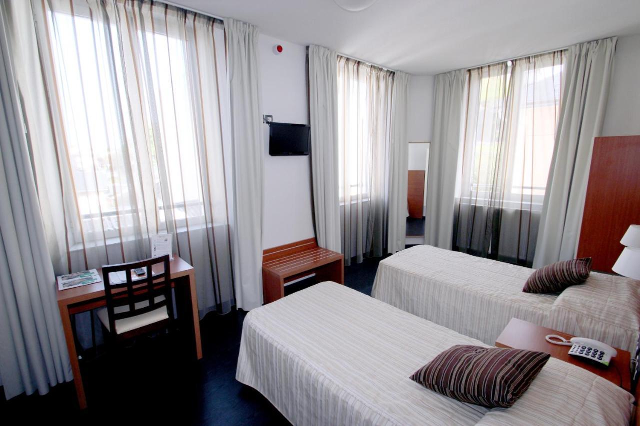 Hotel Florence ルルド 部屋 写真